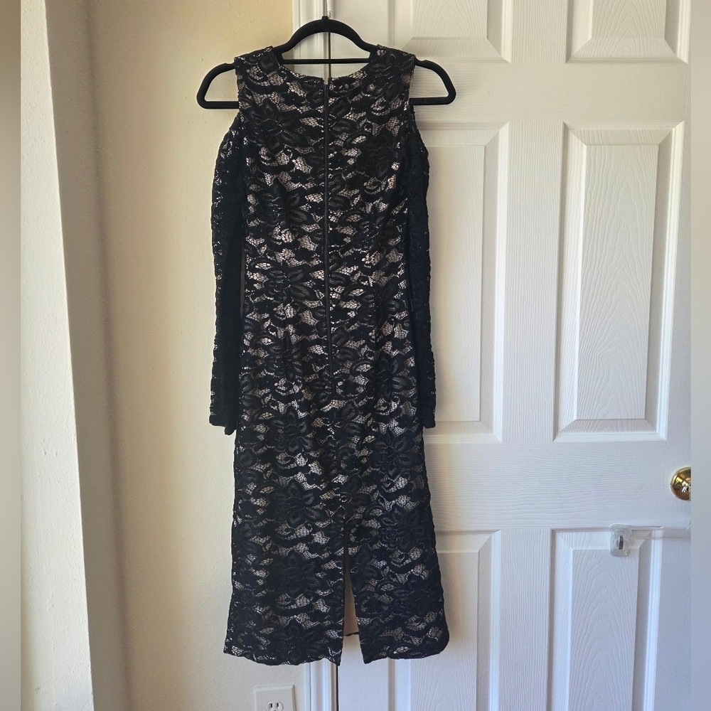 Alice and Olivia Lace Midi Dress Size 4 Laila Cold Shoulder Straight Long Sleeve - Picture 5 of 10